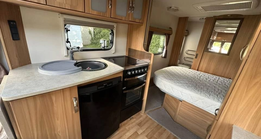 Lunar Clubman